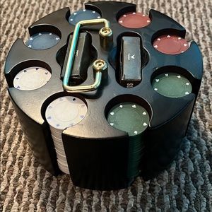 Large Poker Chip Set With 2 Card Decks With Holders